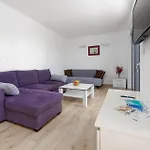 Gorgeous In With Wifi Apartament *
